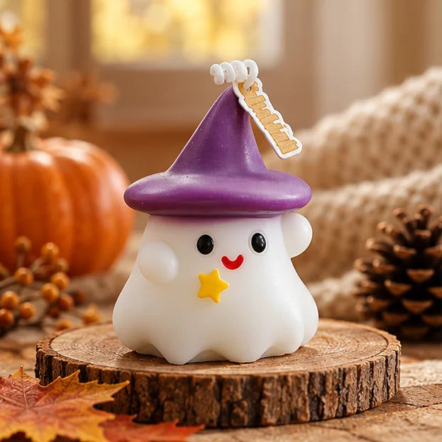 Halloween Duftkerze Zaubergeist mit violettem Hut