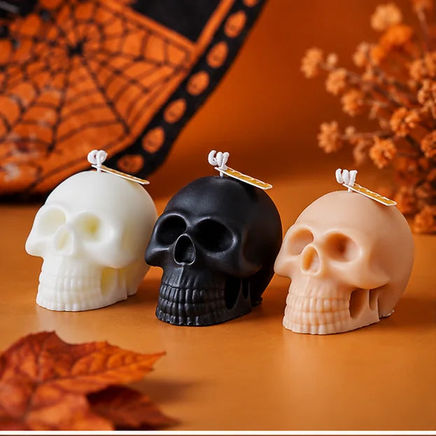 Halloween Totenkopf Duftkerzen in Weiß Schwarz und Nude