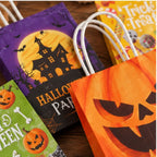Detail der Halloween Geschenktüten und Tragegriffe