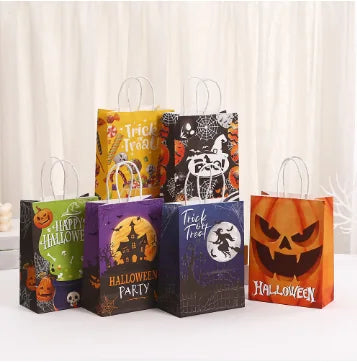 Kompakte Halloween Geschenktüte 21 mal 15 mal 8 Zentimeter