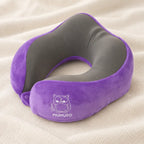 Kontur und Stützzonen des lila Memory Foam Nackenkissens