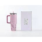 Originale Produktansicht des rosa floralen Isolierbechers 1200 ml