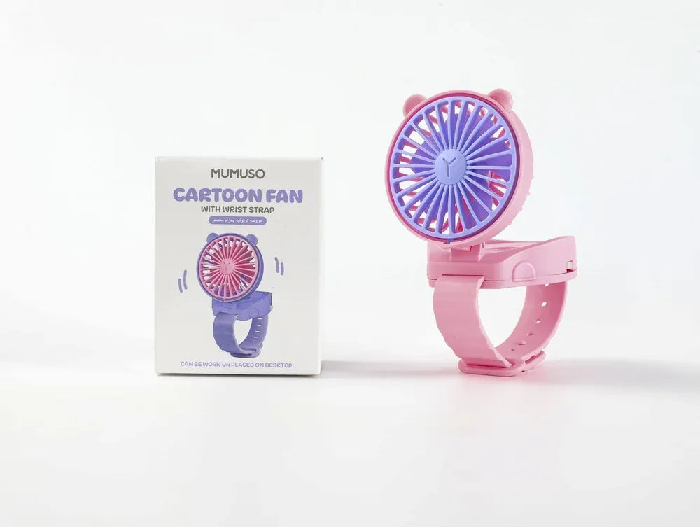 Rosa Cartoon Ventilator mit Handgelenkschlaufe auf weißem Hintergrund