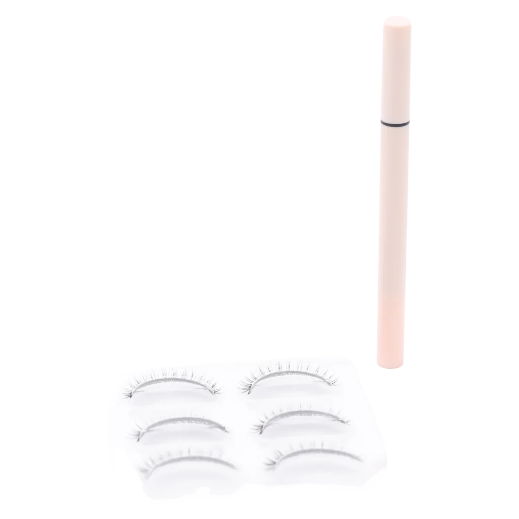 False Eyelashes With Eyeliner
