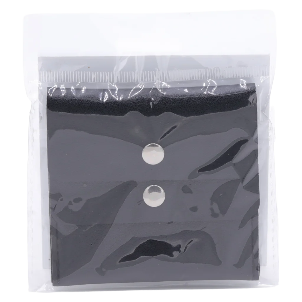 Schmucktasche aus Kunstvelours mit Klappe (Schwarz)